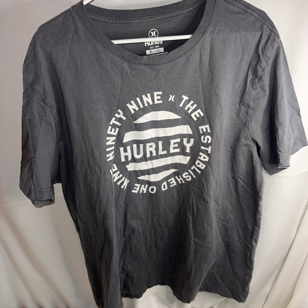 Hurley‎ T-Shirt Mens XL Gray Short Sleeve  Graphic Print Crew Neck Cotton